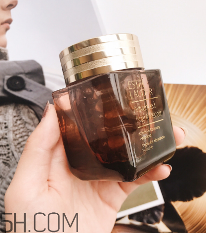 雅詩(shī)蘭黛安瓶膠囊好用嗎？雅詩(shī)蘭黛安瓶膠囊使用方法