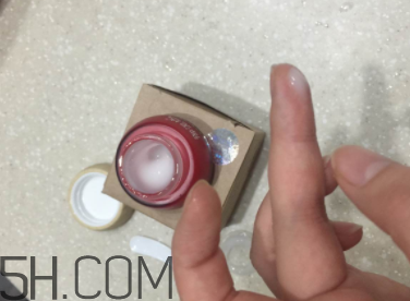 御泥坊紅石榴眼霜怎么樣？御泥坊紅石榴眼霜好用嗎？