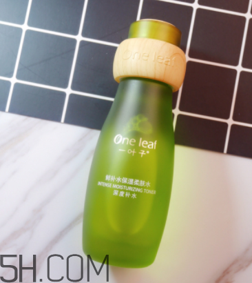 一葉子鮮補水柔膚水怎么樣？一葉子鮮補水柔膚水好用嗎？