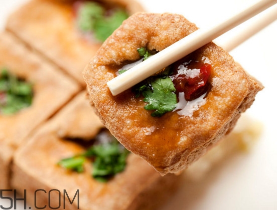 臭豆腐是誰發(fā)明的？臭豆腐是哪里的特產(chǎn)