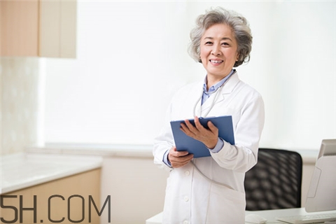 骨折多久可以走路？骨折多長(zhǎng)時(shí)間可以下床活動(dòng)？
