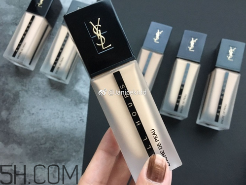 ysl恒久完美無瑕粉底液好用嗎？ysl恒久完美彈力慕斯粉餅好用嗎？