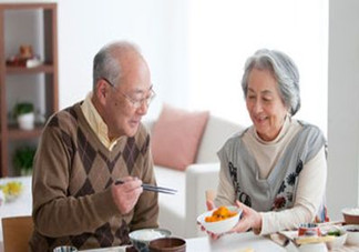 老年人晚餐吃什么好？老年人晚餐有什么注意事項(xiàng)？