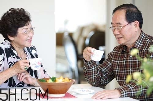 冬季老年人如何養(yǎng)生？老年人養(yǎng)生的注意事項是什么？