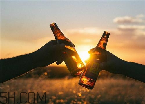 什么時候喝藥酒比較好？喝藥酒有什么禁忌？
