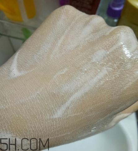 春紀(jì)洗面奶好用嗎？春紀(jì)潔面乳評測