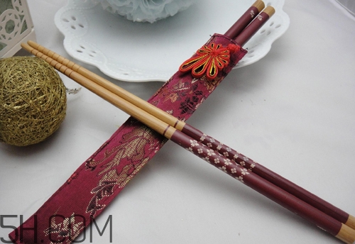 筷子用什么材質(zhì)最好？多久換一次筷子？