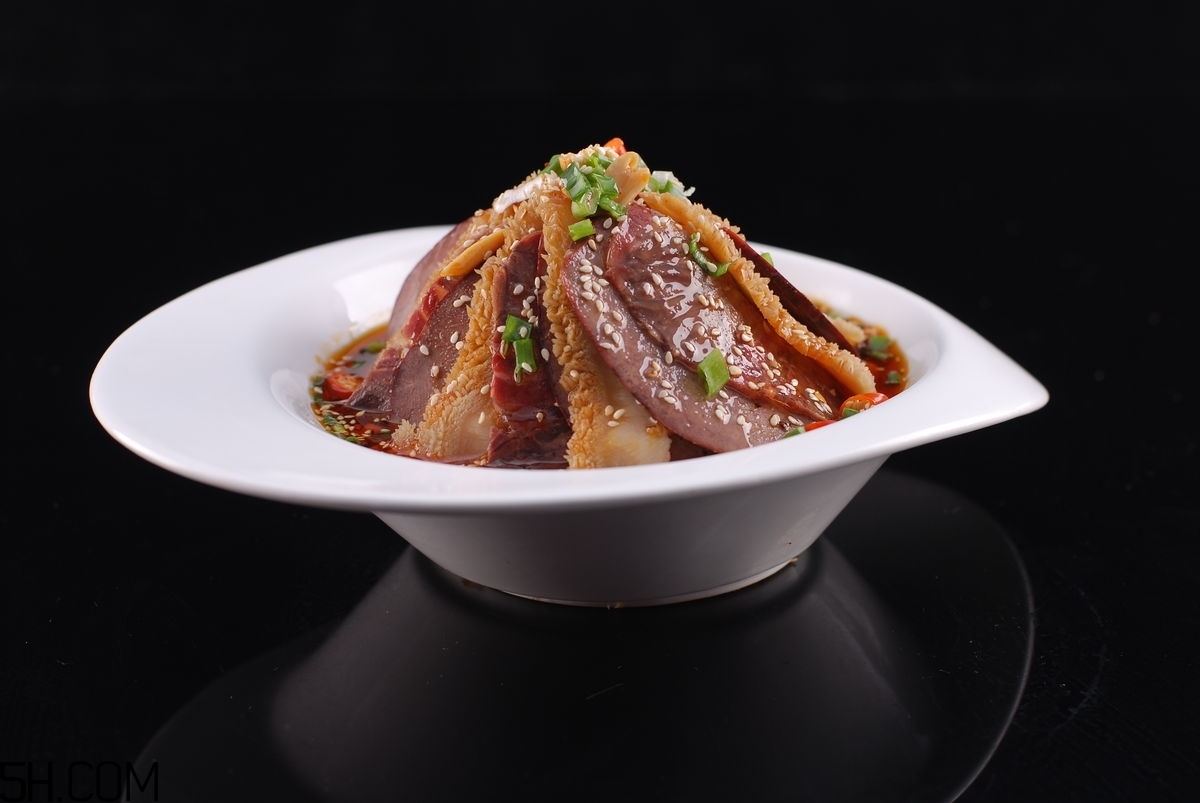 夫妻肺片用英文怎么說(shuō)？為什么叫夫妻肺片？