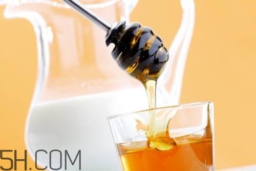 牛奶加蜂蜜的功效是什么？牛奶加蜂蜜可以減肥嗎？