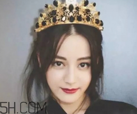 玫紅色口紅配什么眼影？玫紅色口紅眼影顏色搭配