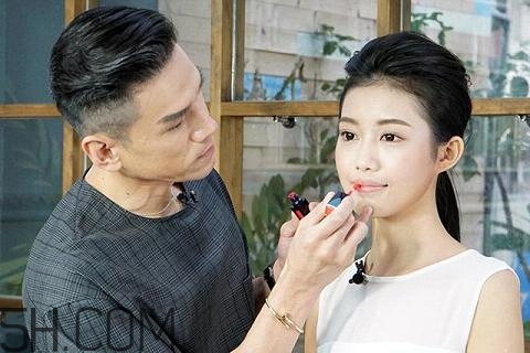 反咬唇妝是什么樣的？染唇妝和咬唇妝的區(qū)別