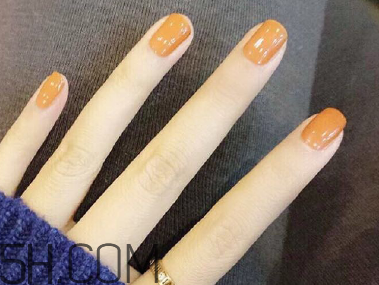 美甲對(duì)人體有什么危害？降低美甲傷害的方法