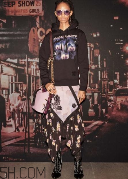 coach2018早秋服裝系列好看嗎_有哪些款式？
