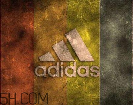 adidas swift run triple black配色在哪買_多少錢？