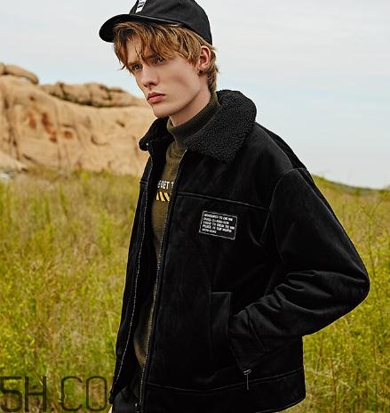 馬克華菲衣服貴嗎？馬克華菲的衣服多少錢？