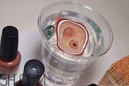 水染美甲用的什么指甲油？2018秋冬美甲最新款圖片