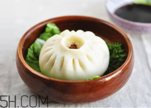 一個(gè)包子的熱量是多少 一個(gè)包子的成本多少錢(qián)