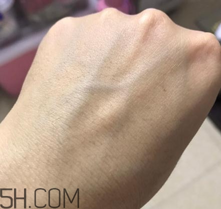 春紀(jì)咖啡醒膚緊致乳好用嗎？春紀(jì)咖啡醒膚緊致乳評測