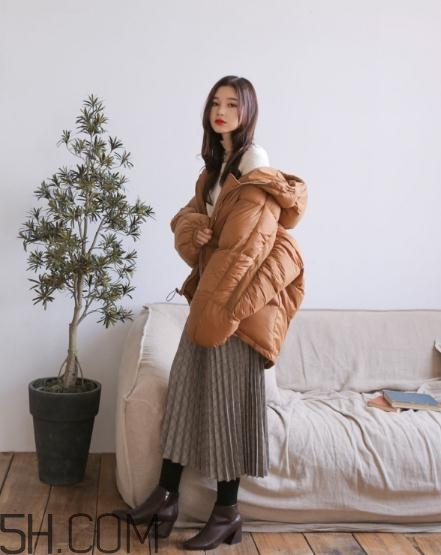 棉服搭配長裙好看嗎？棉襖搭配長裙圖片