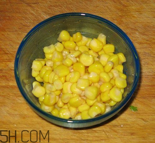 畸形果蔬營養(yǎng)價值更高？畸形果蔬是什么原因引起的？