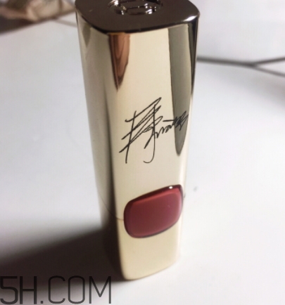 歐萊雅602是什么顏色？歐萊雅紛澤滋潤(rùn)唇膏602試色