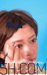 2018年眉毛流行什么顏色？2018眉毛流行色