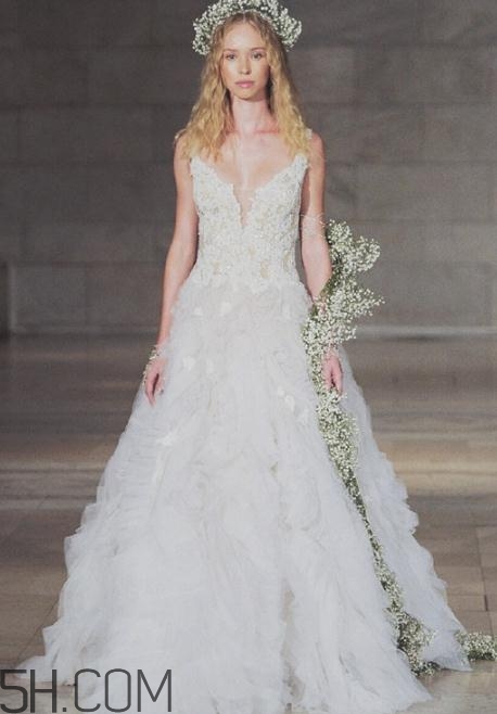 reem acra2018秋冬婚紗系列好看嗎_有哪些款式？