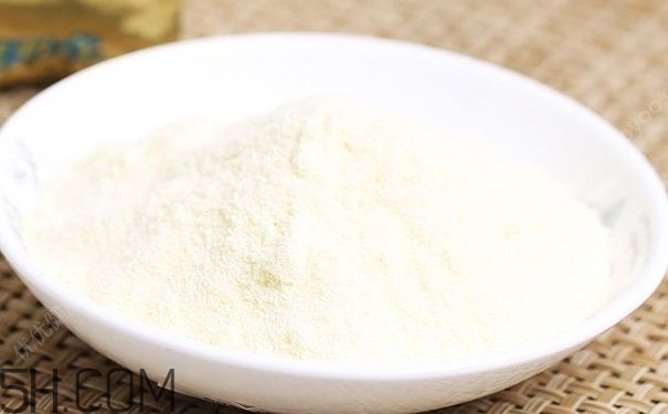成人為什么也要喝奶粉？成人喝奶粉的好處有哪些？
