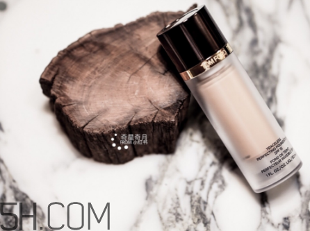 tom ford圓管粉底液怎么樣？tom ford圓管粉底液測(cè)評(píng)