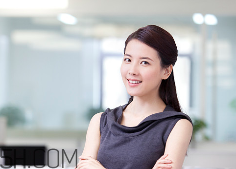 婦炎潔可以男人用嗎？婦炎潔可以去頭皮屑嗎？