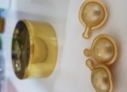雅頓金膠怎么打開？雅頓金膠膠囊怎么扭開？