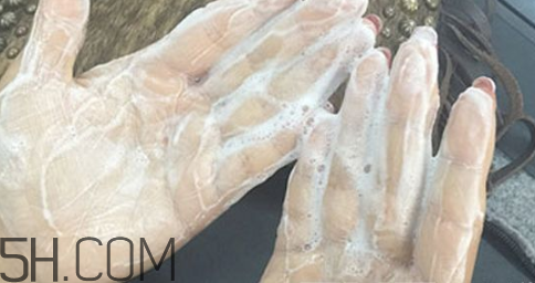 嘉娜寶酵素潔面粉怎么樣？嘉娜寶酵素潔面粉的副作用
