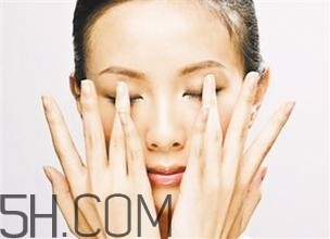 眼睛又干又癢怎么回事？日常保護眼睛的方法有哪些？