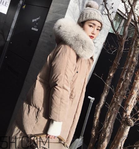 白鴨絨羽絨服保暖嗎？白鴨絨有味道怎么去味？