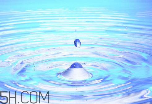 雙氧水是生理鹽水嗎？雙氧水是碘伏嗎？