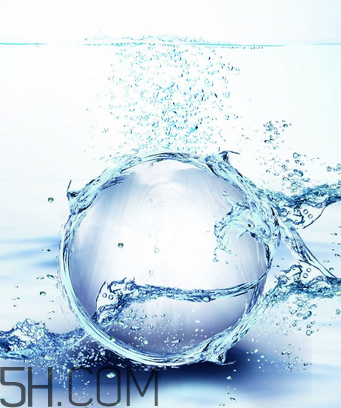 雙氧水是生理鹽水嗎？雙氧水是碘伏嗎？