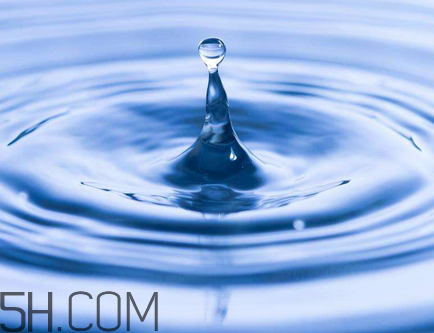 雙氧水會(huì)痛嗎？雙氧水會(huì)和什么反應(yīng)？