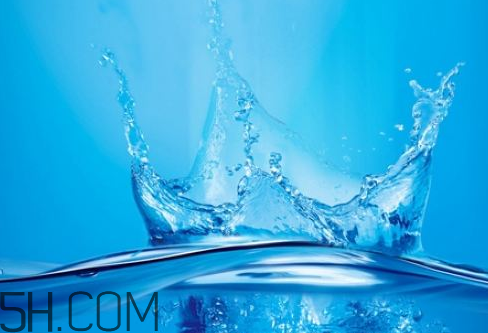 雙氧水會(huì)痛嗎？雙氧水會(huì)和什么反應(yīng)？