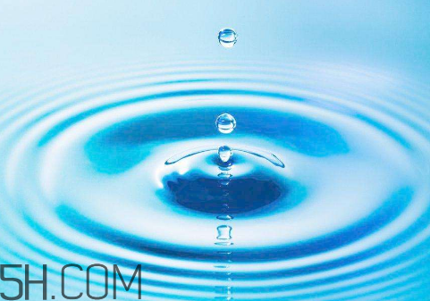 雙氧水能治牛皮癬嗎？雙氧水能去除血漬嗎？