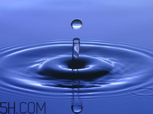 雙氧水能治牛皮癬嗎？雙氧水能去除血漬嗎？