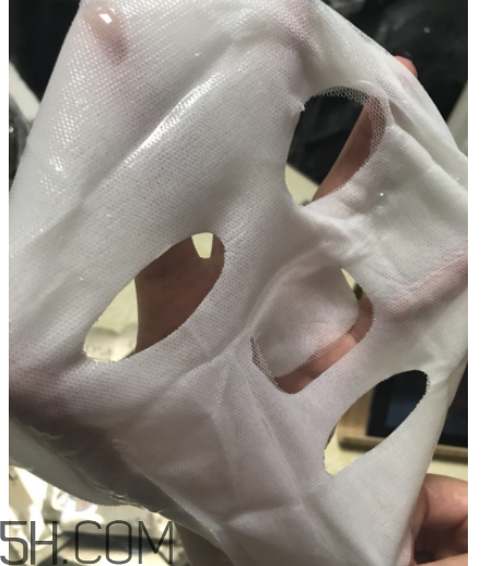 歐詩漫水光塑顏面膜什么作用？敷完要不要洗？