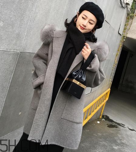 羊駝絨大衣暖和嗎？羊駝絨大衣和羽絨服哪個暖和？