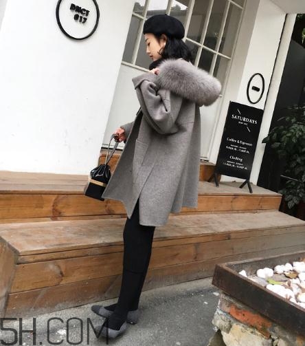 羊駝絨大衣暖和嗎？羊駝絨大衣和羽絨服哪個暖和？