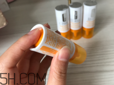 倩碧維C修復(fù)安瓶用在哪一步？能美白嗎？