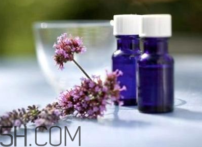 紫藥水可以擦舌頭嗎？紫藥水可以擦臉上嗎？
