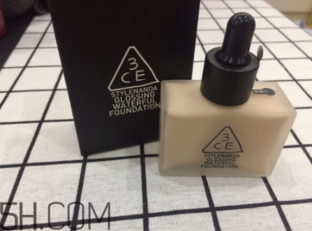 3ce超水感保濕粉底液怎么樣？3ce超水感保濕粉底液測評