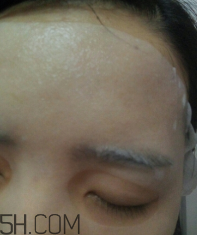 百雀羚小雀幸面膜薄不??？是蠶絲面膜嗎？