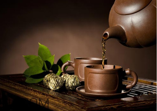 喝茶對(duì)牙齒好嗎？喝茶牙齒會(huì)變黃嗎？
