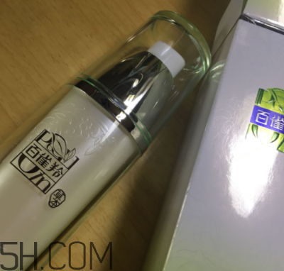 百雀羚亮膚水是清潔水嗎？適合油皮嗎？