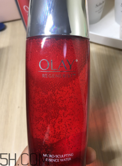 Olay新生活能水是精華水嗎？什么功效？